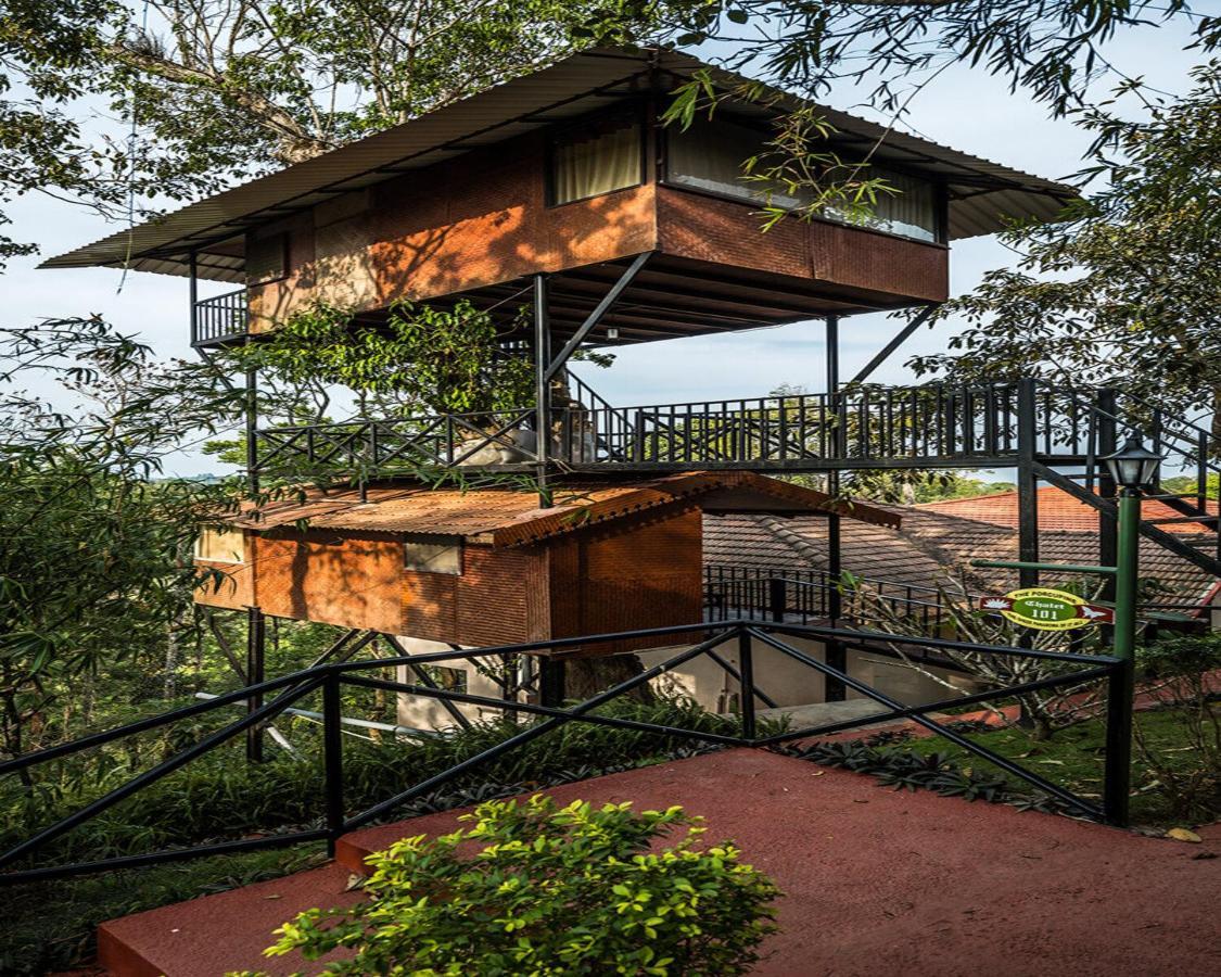 The Porcupine Castle Resort Madikeri Eksteriør billede